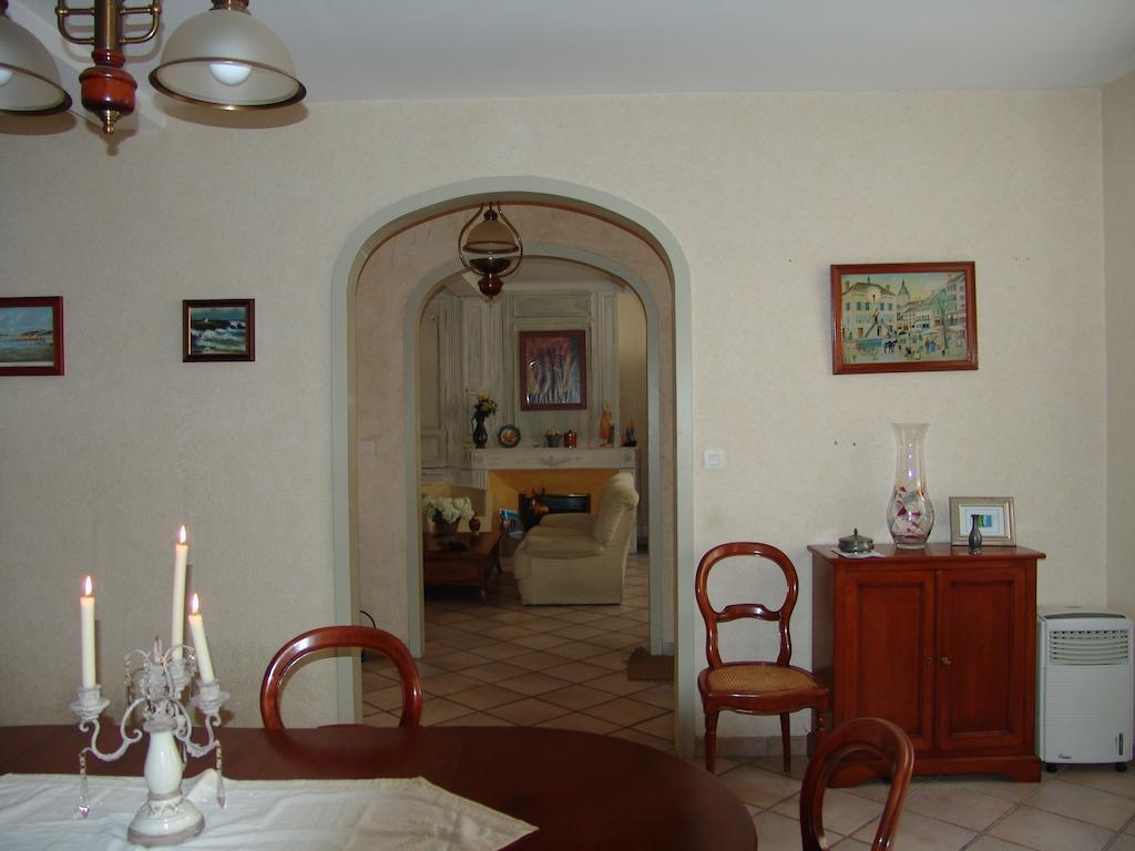 Chambres D'Hotes La Toast Vin Saint-Sever  Room photo